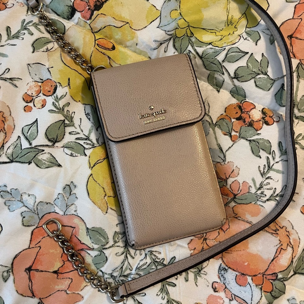 Kate spade crossbody phone purse